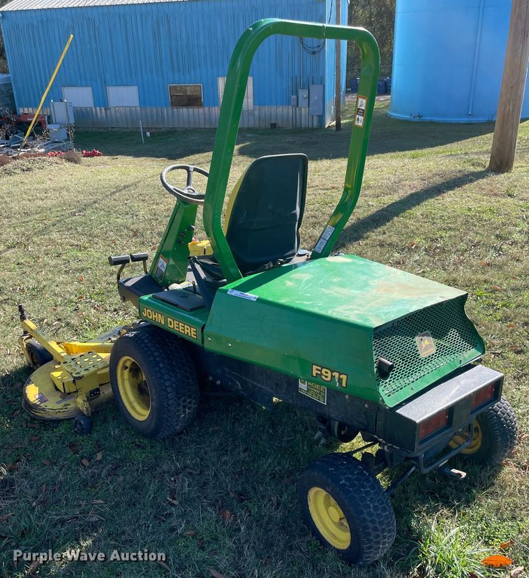 image for item MR9529 John Deere F911  lawn mower