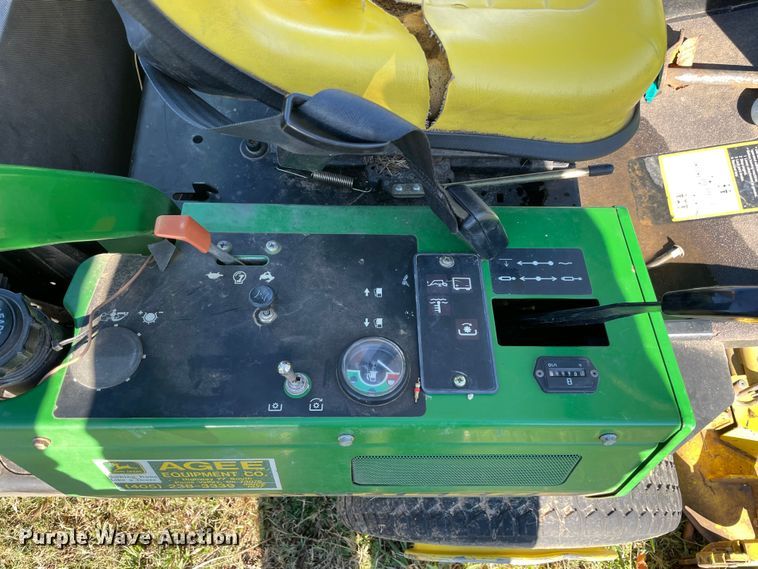 image for item MR9529 John Deere F911  lawn mower