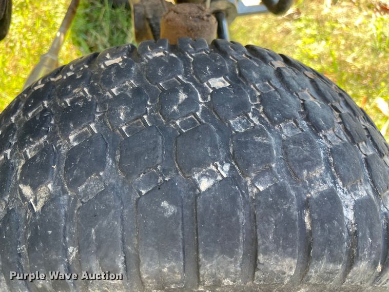 image for item MR9529 John Deere F911  lawn mower