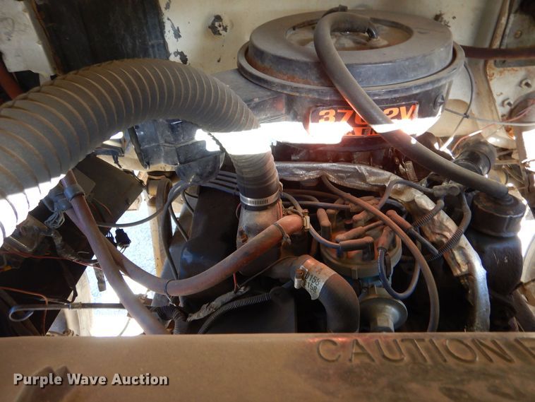 image for item MT9828 Ford  dump truck