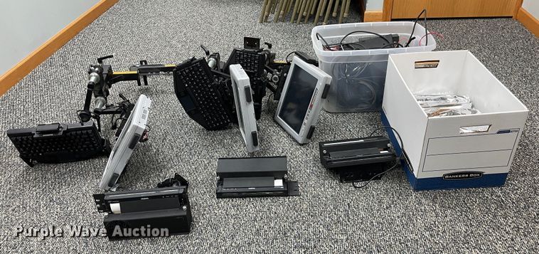 image for item MT9829 Office supplies and equipment