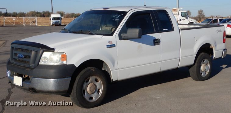 image for item MT9913 2005 Ford F150  SuperCab pickup truck