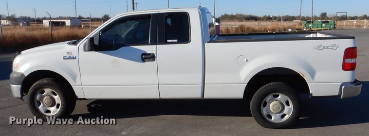 image for item MT9913 2005 Ford F150  SuperCab pickup truck