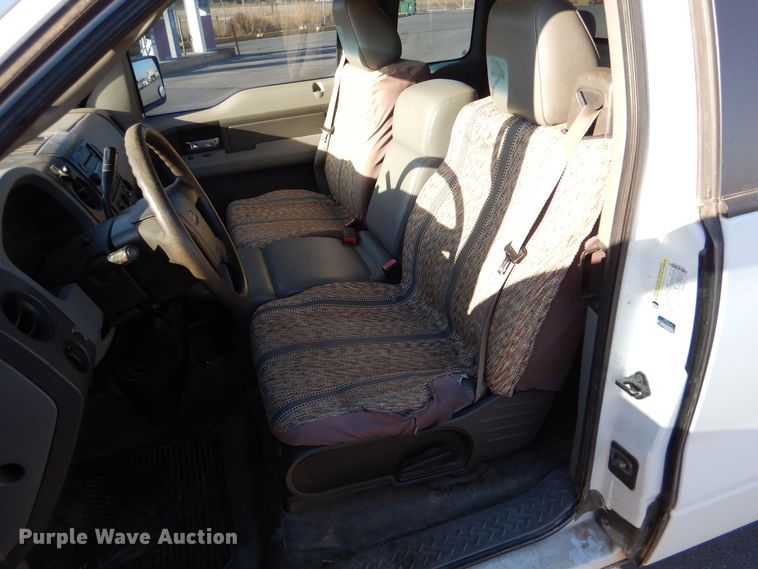 image for item MT9913 2005 Ford F150  SuperCab pickup truck