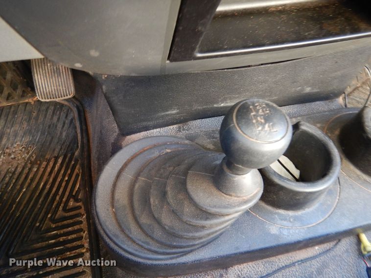 image for item MT9913 2005 Ford F150  SuperCab pickup truck