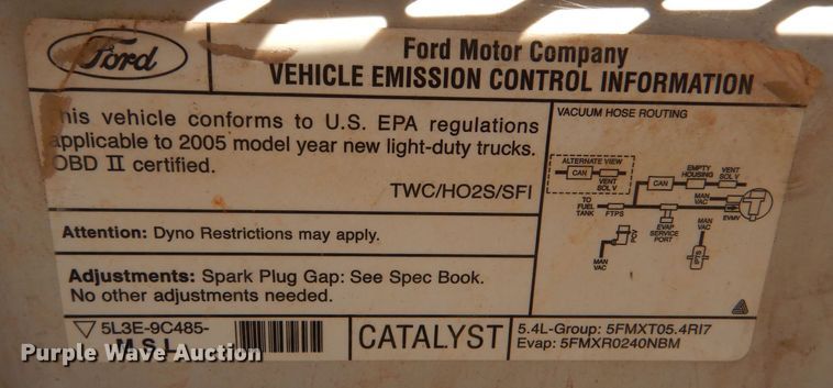 image for item MT9913 2005 Ford F150  SuperCab pickup truck