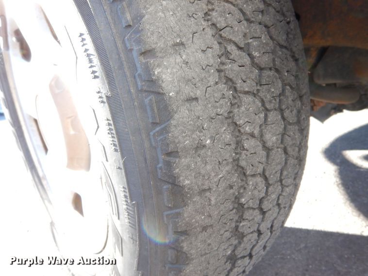 image for item MT9913 2005 Ford F150  SuperCab pickup truck