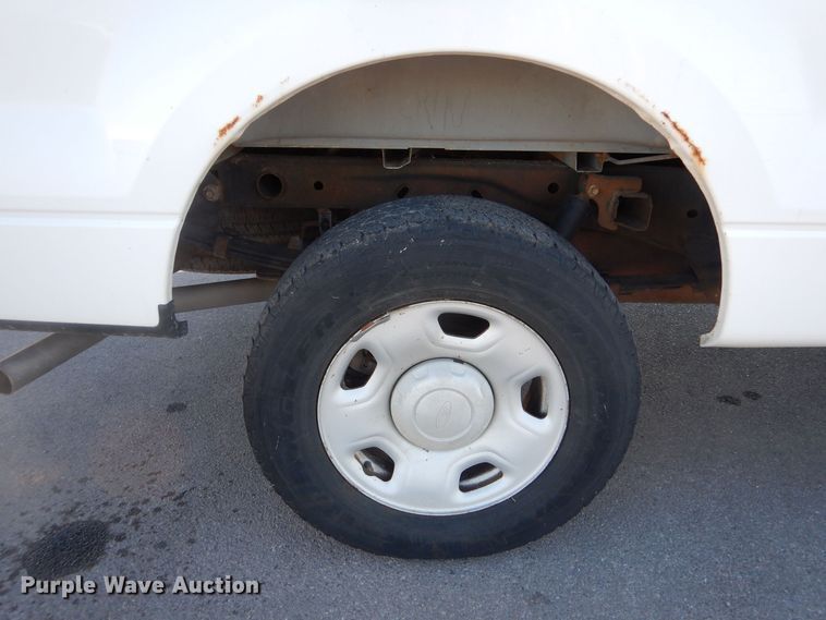 image for item MT9913 2005 Ford F150  SuperCab pickup truck