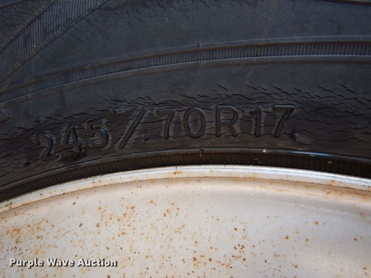 image for item MT9913 2005 Ford F150  SuperCab pickup truck