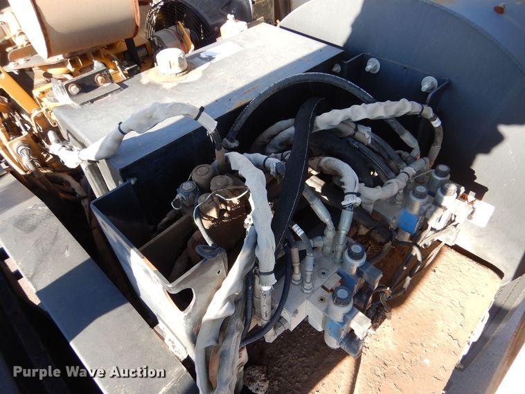 image for item MT9915 2005 Sterling SC8000  street sweeper truck