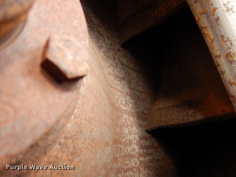 image for item MT9915 2005 Sterling SC8000  street sweeper truck