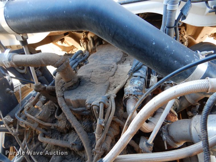 image for item MT9915 2005 Sterling SC8000  street sweeper truck