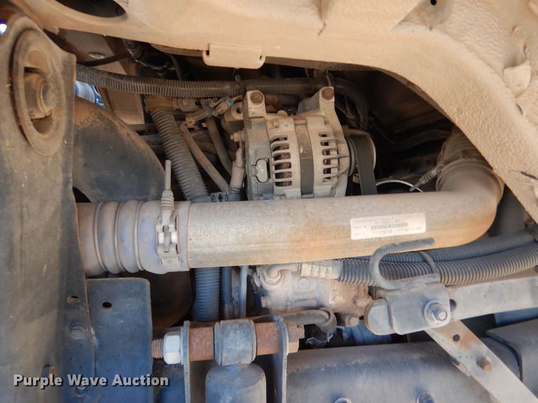 image for item MT9915 2005 Sterling SC8000  street sweeper truck