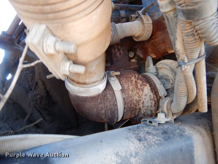 image for item MT9915 2005 Sterling SC8000  street sweeper truck