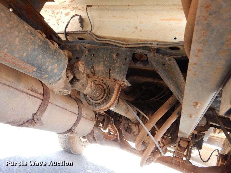 image for item MT9918 1994 Ford F700  dump truck