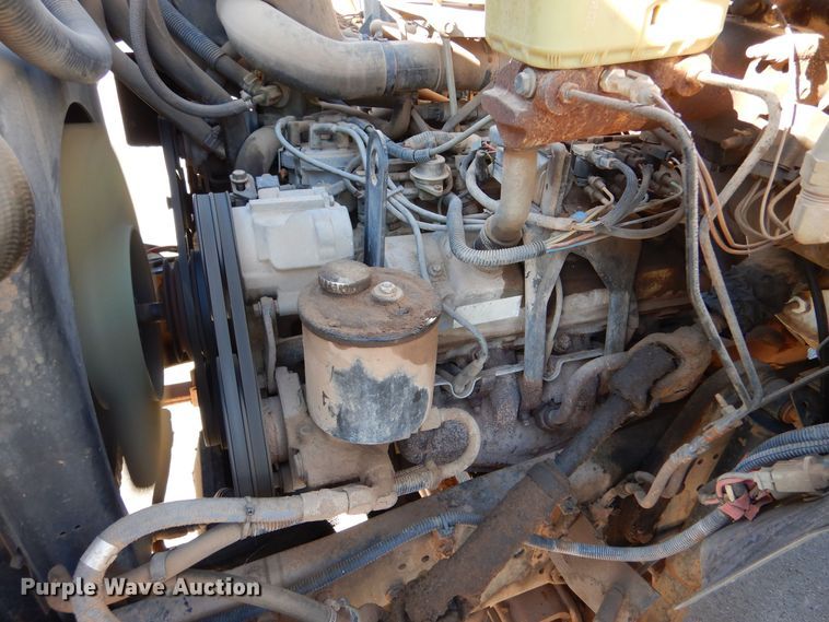 image for item MT9918 1994 Ford F700  dump truck