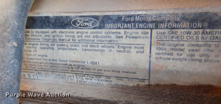 image for item MT9918 1994 Ford F700  dump truck