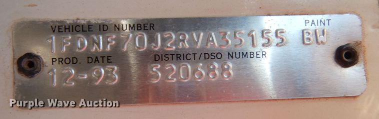 image for item MT9918 1994 Ford F700  dump truck