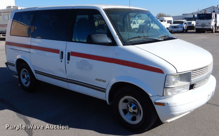image for item MT9919 1998 Chevrolet Astro  van