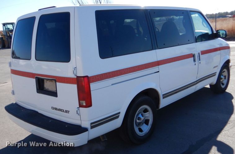image for item MT9919 1998 Chevrolet Astro  van