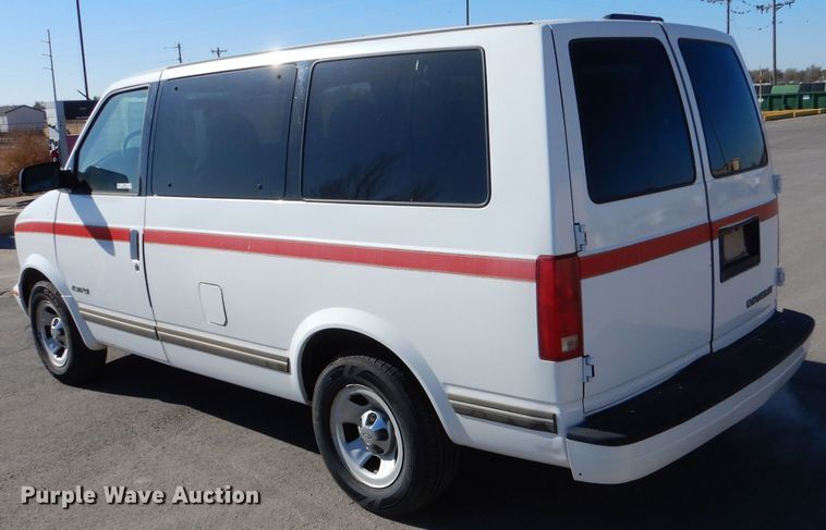 image for item MT9919 1998 Chevrolet Astro  van