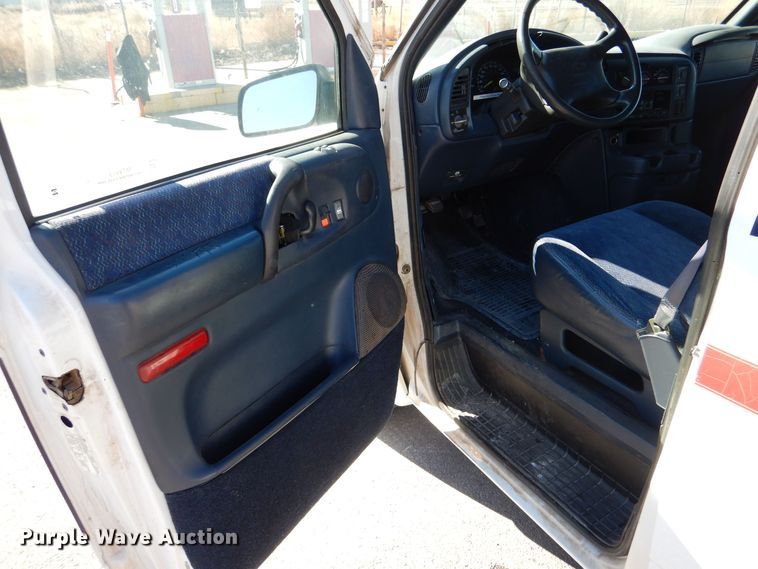 image for item MT9919 1998 Chevrolet Astro  van