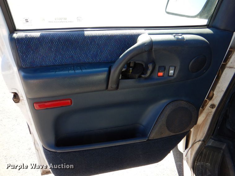 image for item MT9919 1998 Chevrolet Astro  van