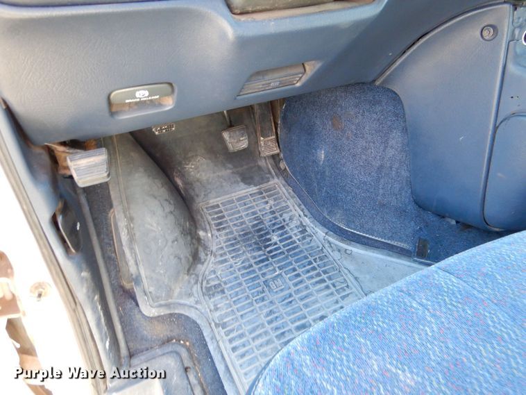 image for item MT9919 1998 Chevrolet Astro  van