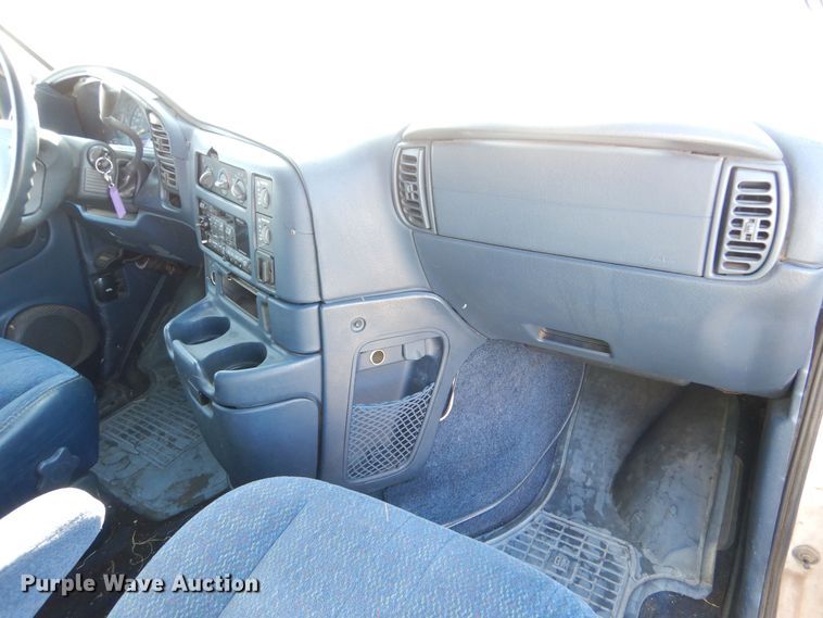 image for item MT9919 1998 Chevrolet Astro  van