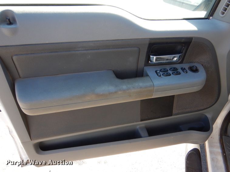 image for item MT9920 2005 Ford F150  SuperCab pickup truck