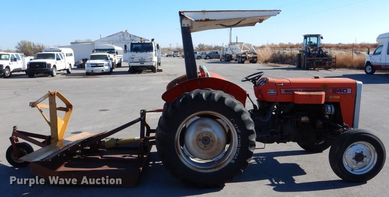 image for item MT9921 1993 Massey Ferguson 240  tractor