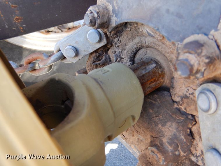 image for item MT9921 1993 Massey Ferguson 240  tractor