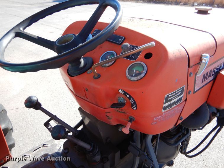 image for item MT9921 1993 Massey Ferguson 240  tractor