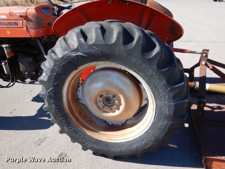 image for item MT9921 1993 Massey Ferguson 240  tractor