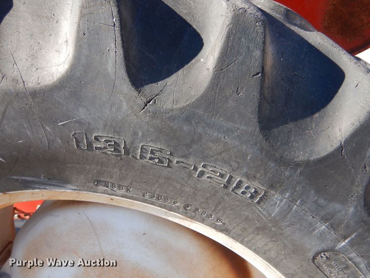 image for item MT9921 1993 Massey Ferguson 240  tractor