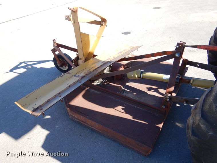 image for item MT9921 1993 Massey Ferguson 240  tractor