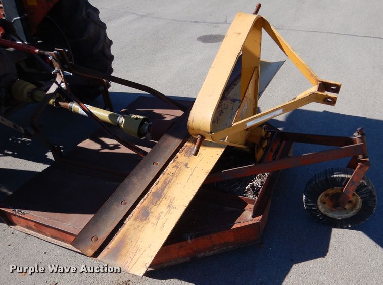 image for item MT9921 1993 Massey Ferguson 240  tractor