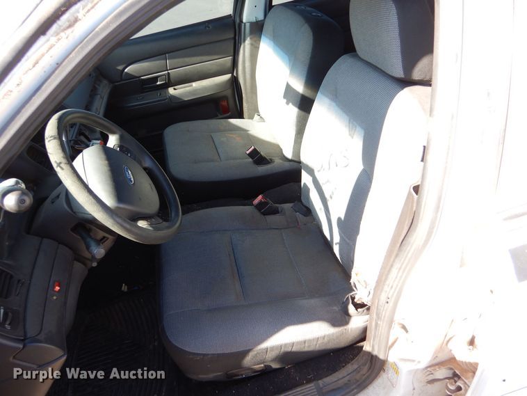 image for item MT9925 2008 Ford Crown Victoria Police Interceptor