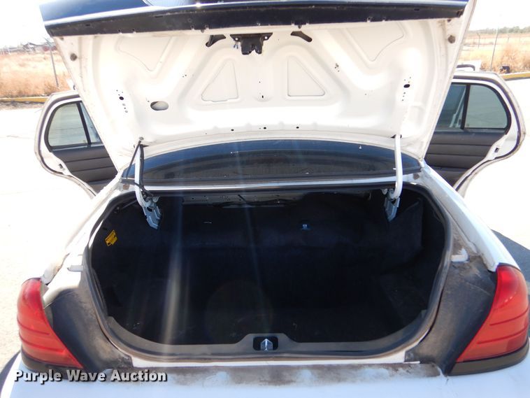 image for item MT9925 2008 Ford Crown Victoria Police Interceptor