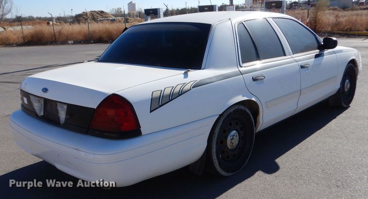 image for item MT9926 2009 Ford Crown Victoria Police Interceptor