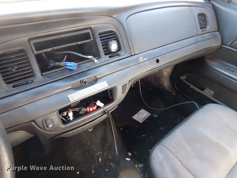 image for item MT9926 2009 Ford Crown Victoria Police Interceptor