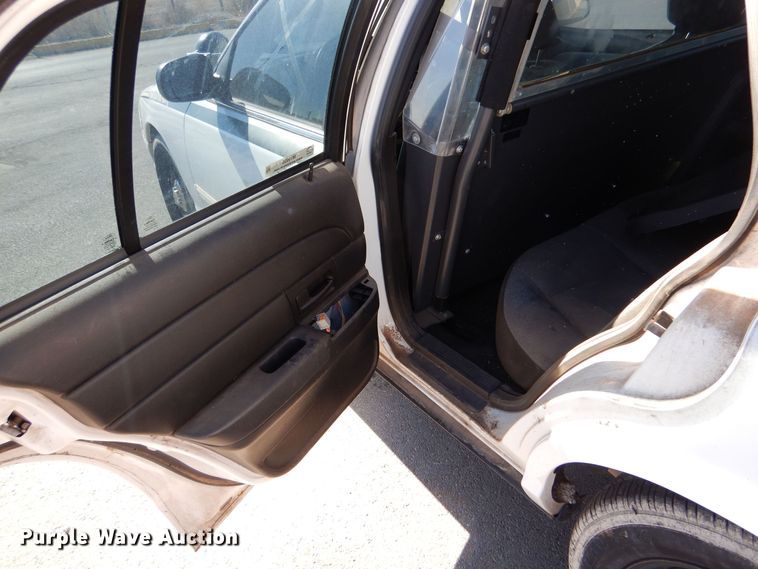 image for item MT9926 2009 Ford Crown Victoria Police Interceptor