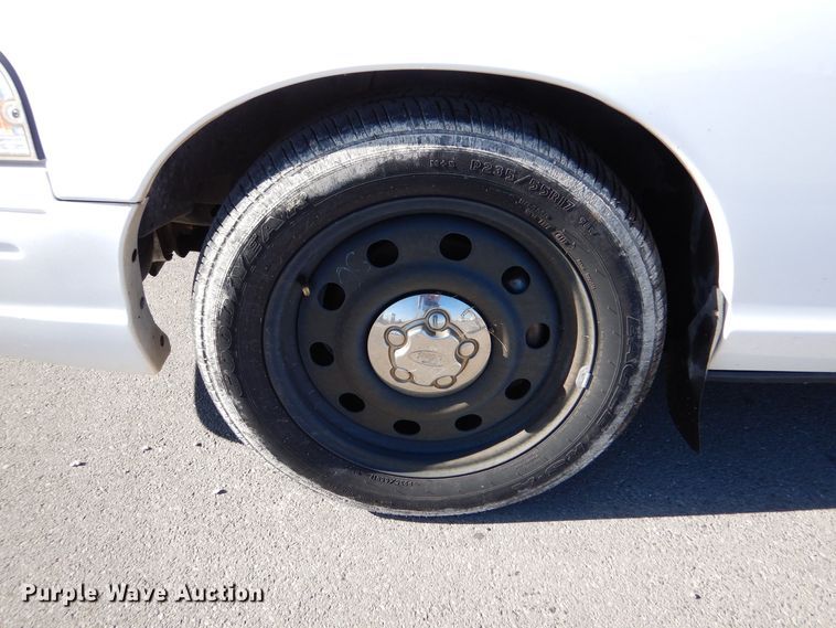 image for item MT9926 2009 Ford Crown Victoria Police Interceptor