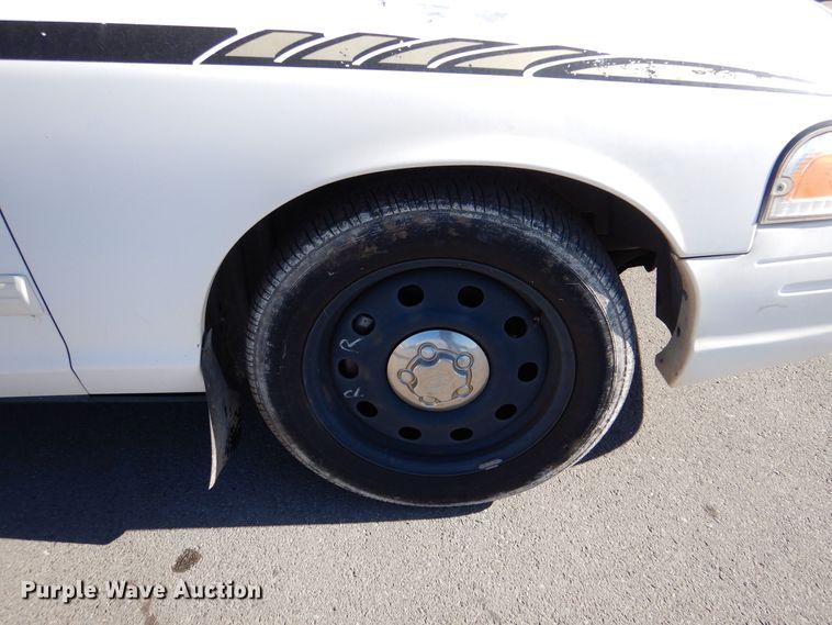 image for item MT9926 2009 Ford Crown Victoria Police Interceptor