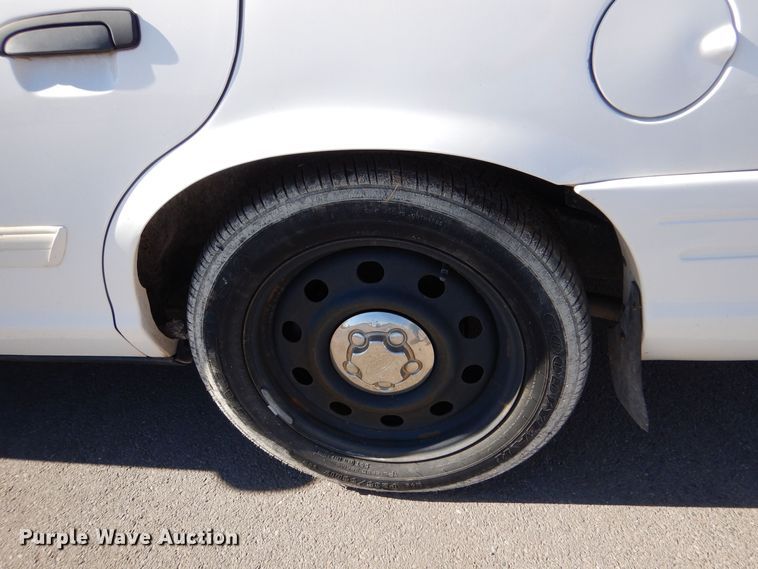 image for item MT9926 2009 Ford Crown Victoria Police Interceptor