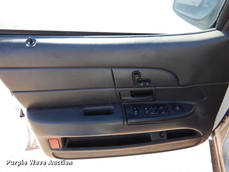 image for item MT9928 2005 Ford Crown Victoria Police Interceptor