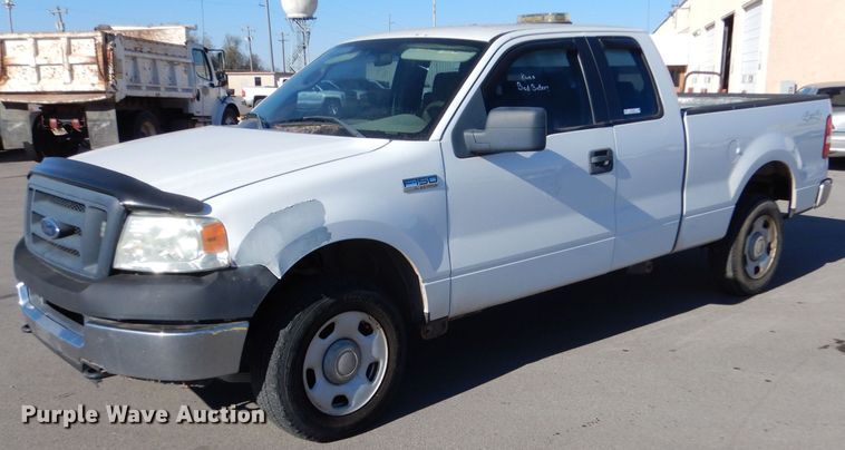 image for item MT9929 2005 Ford F150  SuperCab pickup truck