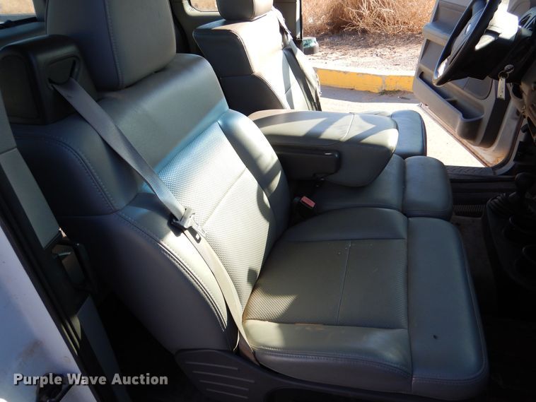 image for item MT9930 2005 Ford F150  SuperCab pickup truck