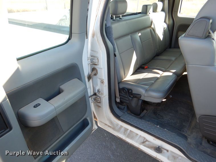 image for item MT9930 2005 Ford F150  SuperCab pickup truck