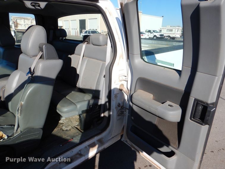 image for item MT9930 2005 Ford F150  SuperCab pickup truck